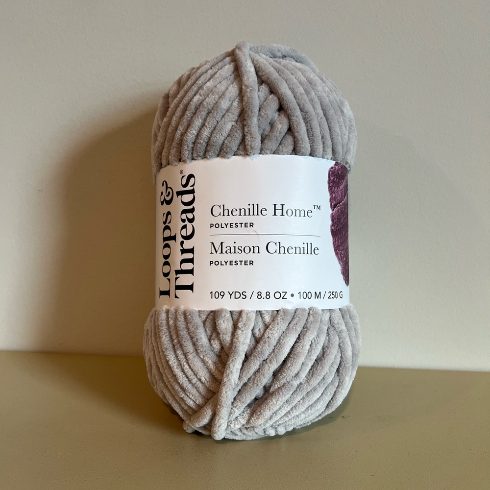 Loops & Threads Chenille Home Yarn in Bone